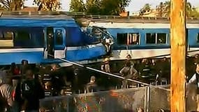 La collision entre les deux trains a eu lieu à proximité de la gare ferroviaire de Castelar, à environ 30 kilomètres à l'ouest de Buenos Aires.
