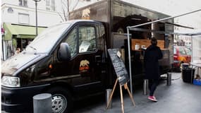 Contrairement à ce que beaucoup pensent, le food truck nécessite de lourds investissements qui s’ajoutent aux droits d’exercer la profession de vendeurs ambulants. 