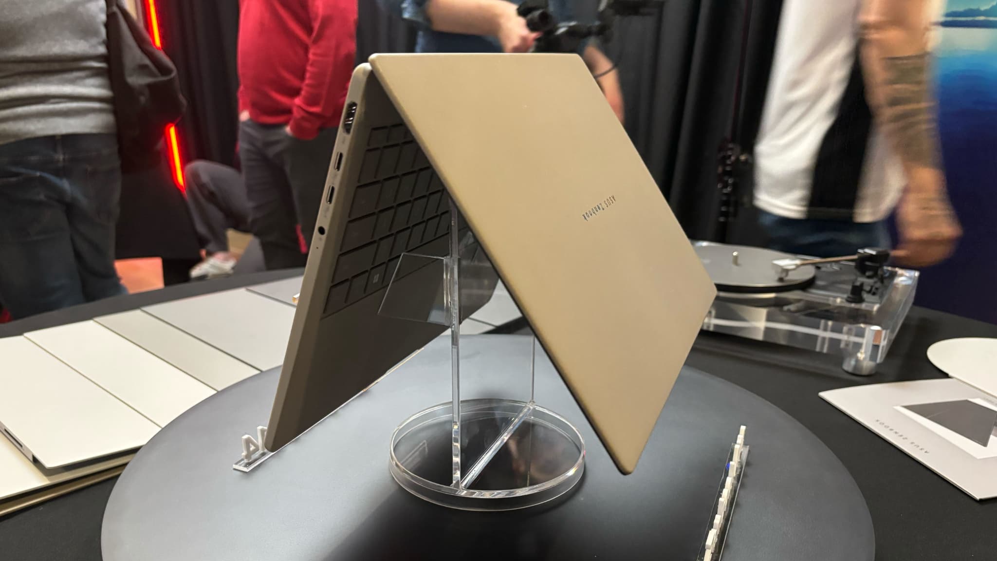 Le Zenbook 14 d'Asus