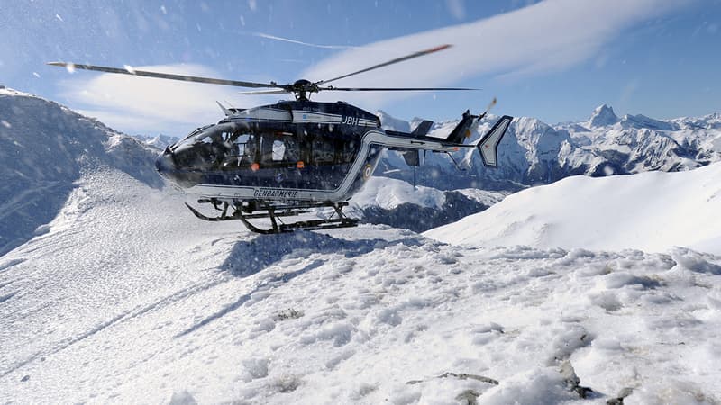 Un hélicoptère du peloton de gendarmerie de haute-montagne (Illustration)
