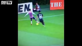 Le magnifique dribble de Marco Fabian
