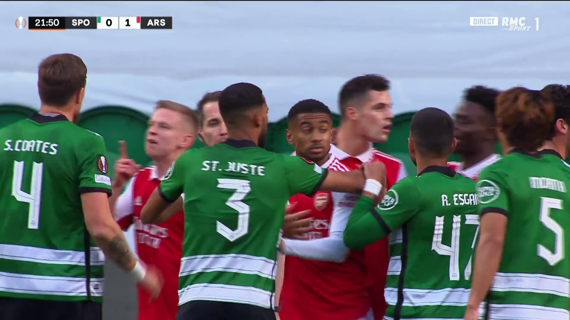  Une petite altercation a éclaté entre Zinchenko et Matheus Reis