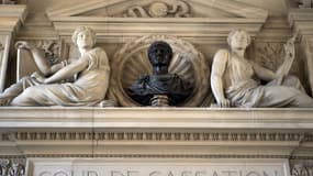 Abandon des poursuites après la manifestation entravée à Lyon en 2010, confirmé par la Cour de Cassation.