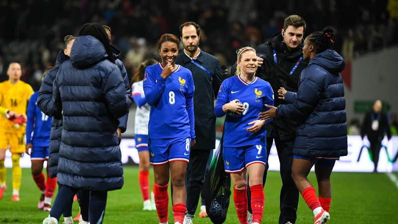 Équipe de France: "C'est remarquable", les Bleues bluffées par le record égalé de Le Sommer