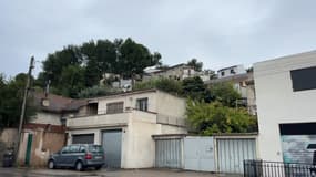 Depuis plusieurs mois, les locataires ne paient plus le loyer de cette maison située dans le 13e arrondissement de Marseille.