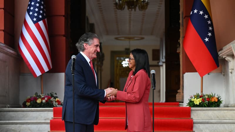 Les liaisons avaient été interrompues en 2019: Washington autorise une filiale d'American Airlines à reprendre des vols commerciaux vers Caracas et appelle à des coopérations