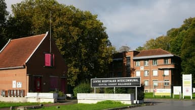 L'entrée de l'hôpital Robert Ballanger, le 22 octobre 2024 à Aulnay-sous-Bois, en Seine-Saint-Denis, où Santiago, un nourrisson de 17 jours, a été enlevé par ses parents