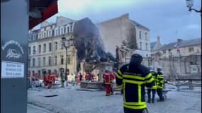 Document BFMTV - les images de l'immeuble effondré à Paris