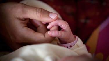 Un petit garçon d'un an, souffrant de puberté précoce, avait développé des organes génitaux d'un homme adulte (photo d'illustration)
