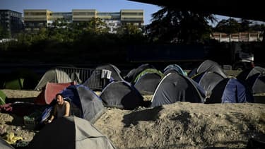 Le camp de migrants sous l'A1 à Saint-Denis, le 16 septembre 2020, la veille de son évacuation