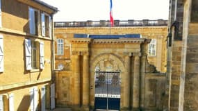 Le 10 juin 2016, 150 manifestants étaient devant la préfecture du Gers, à Auch, pour protester contre l'expulsion de trois lycéens du département. (Photo d'illustration)