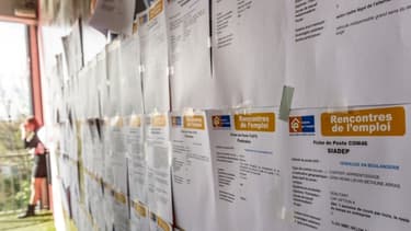 La Dares notent que les CDD sont en moyenne plus courts en 2013 qu'en 2012.