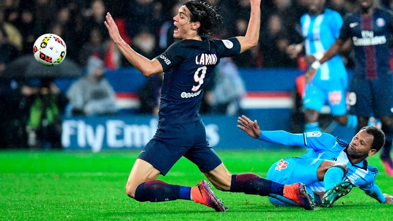 PSG-OM : pas de penalty pour Cavani sur le duel avec Rolando 