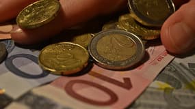 la France n'accordera plus le bénéfice de la convention de double-imposition pour les Français installés en Suisse et payant un forfait fiscal dit "majoré".