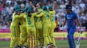 Les Australiennes célèbrent leur médaille d'or au tournoi de cricket des Jeux du Commonwealth, le 7 août 2022.