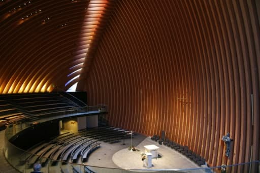 La nouvelle cathédrale de Créteil, près de Paris, le 14 septembre 2015 La nouvelle cathédrale de Créteil, près de Paris, le 14 septembre 2015