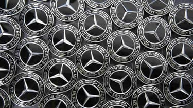 Selon certains tabloïds britanniques, Mercedes pourrait localiser ses voitures en temps réel.