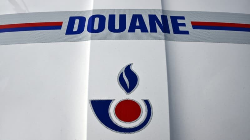 Dans le Loiret, la douane saisit plus de 240 kg de cocaïne dans un camion