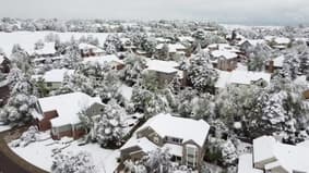 Les images incroyables de la banlieue de Denver sous la neige après une chute de 30°C en une journée