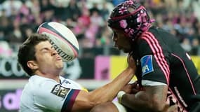 Numericable s'affichera sur le maillot du Stade Français (à droite) au moins lors des deux prochaines saisons.