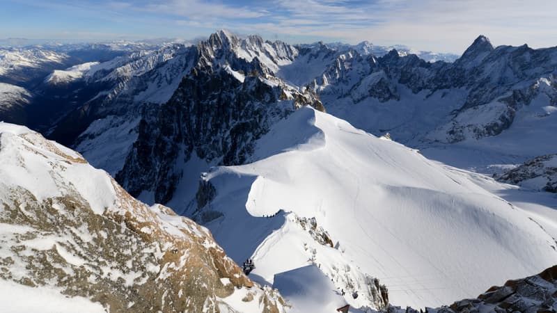 Sécheresse et chutes de pierres: l'ascension du Mont-Blanc fortement déconseillée