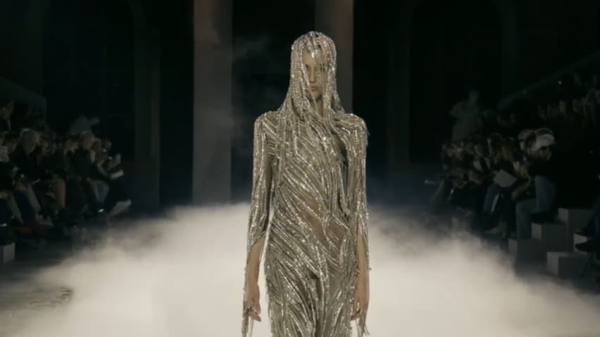 Défilé Alexander McQueen printemps-été 2025