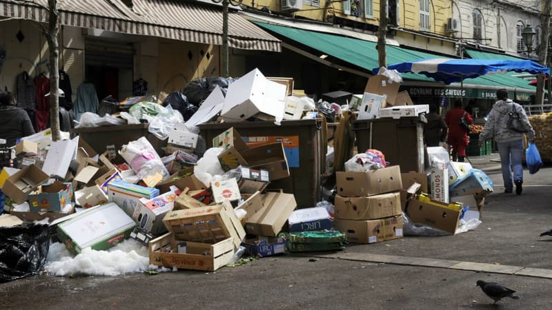 Grève des éboueurs à Marseille