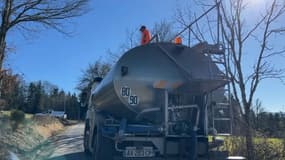 Le village d'Aranc en crise sécheresse, ravitaillé en février 2023 par camions-citernes