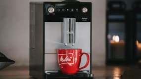 Cette machine à café parfois sous-cotée est à prix réduit, c'est Amazon qui s'en charge
