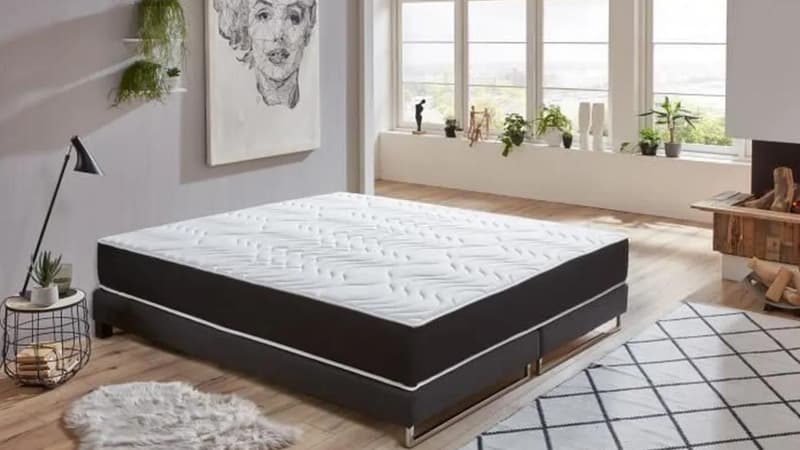 Ce matelas peut rivaliser avec Emma Matelas, mais son prix est bien moins haut
