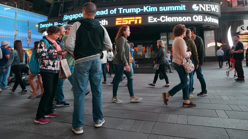 Les américains ont suivi la rencontre entre Donald Trump et Kim Jong-un, notamment sur Times Square à New York.