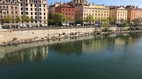 Apéros géants à Lyon: malgré l'interdiction de consommer de l'alcool, 49 personnes verbalisées jeudi