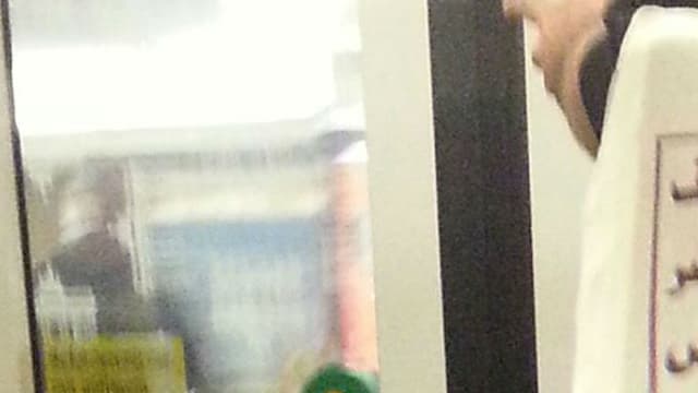 Photo du sac en tissu prise dans le métro, à Berlin (Allemagne), et postée le mardi 16 août 2016