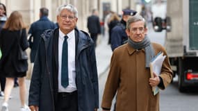Éric Coquerel et Charles de Courson devant l'hôtel de Matignon le 17 septembre 2024 