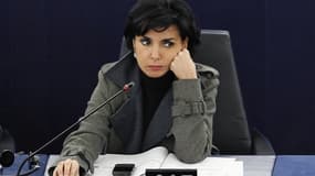 Rachida Dati, députée européenne et maire du VIIe arrondissement de Paris, s'est exposée aux vives critiques de son camp, voire à la disgrâce, en déclarant dans une lettre ouverte publiée lundi dans Le Monde que la venue du Premier ministre dans la capita