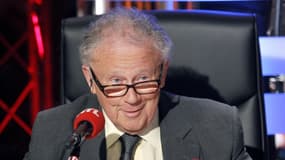 L'animateur des "Grosses têtes", Philippe Bouvard, le 29 mars 2010 dans les studios de la radio RTL à Paris