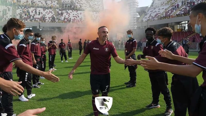 Mercato: Ribéry justifie sa signature à la Salernitana par la "passion"