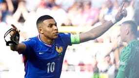 Kylian Mbappé célébrant son but lors de France-Pologne, le 25 juin 2024