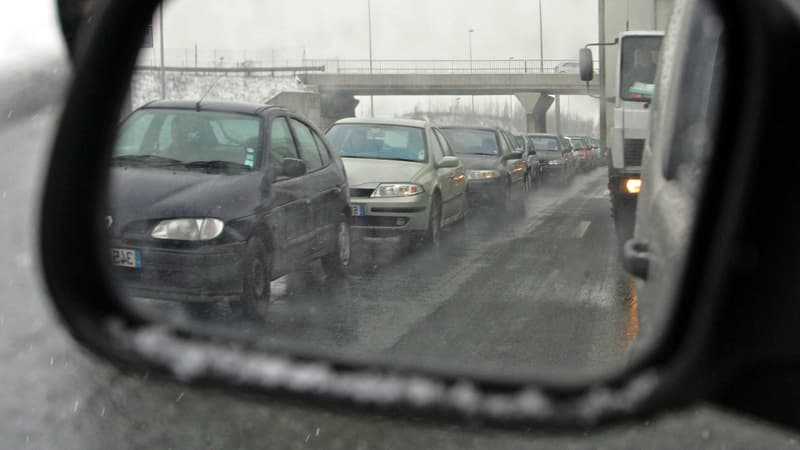 La neige pourrait perturber la circulation routière en Ile-de-France.