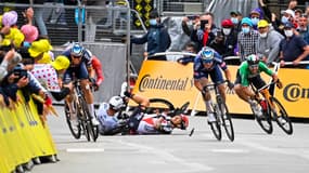 Une chute sur la 3e étape du Tour de France le 28/06/2021	