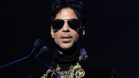 
Prince en 2010, à l'Apollo Theater de New York. 