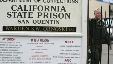 Un panneau à l'entrée de la prison de San Quentin, en Californie.