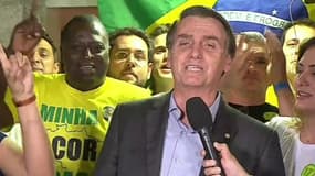"Et maintenant, transformons ce pays en une grande nation." Les premiers mots de Bolsonaro, élu président du Brésil