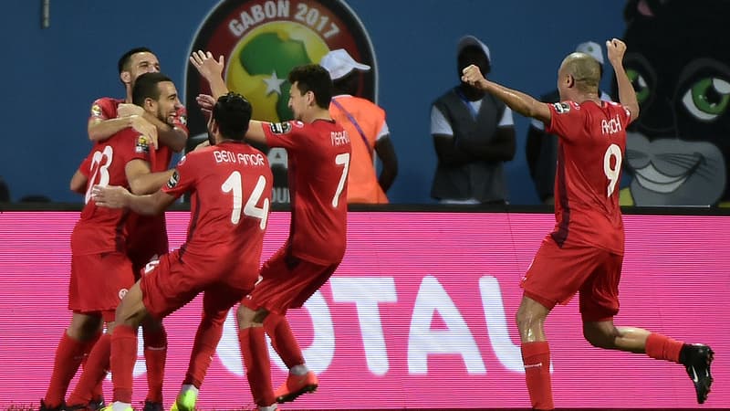 La joie des Tunisiens après le but de Naim Sliti