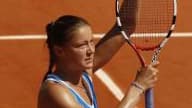 la petite soeur de Marat Safin a l'occasion samedi de ne plus être dans l'ombre de son illustre frère. A condition de remporter sa finale contre sa compatriote Kuznetsova...