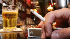 L'alcool et le tabac font des ravages en France (photo d'illustration)