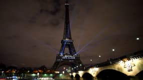 La Tour Eiffel lors de la COP21 en décembre 2015.