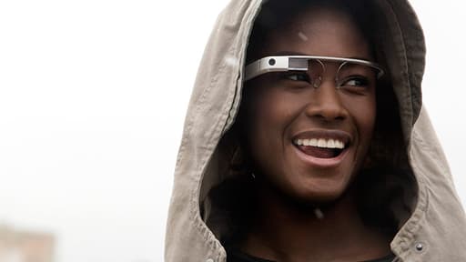 Les Google Glass sont les lunettes que la firme de Mountain View est en train de mettre au point, et qui pourraient un jour remplacer nos smartphones.
