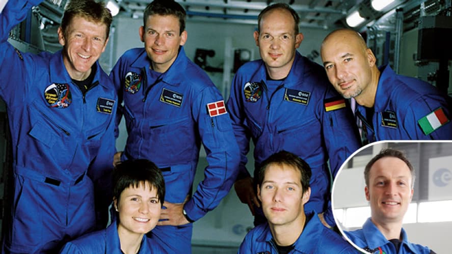 Les astronautes de l'Agence spatiale européenne en activité, avec la promotion 2009 de Thomas Pesquet, à laquelle s'ajoute l'Allemand Matthias Maurer. Les astronautes de l'Agence spatiale européenne en activité, avec la promotion 2009 de Thomas Pesquet, à laquelle s'ajoute l'Allemand Matthias Maurer.