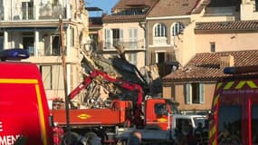 Un immeuble s'est effondré à Sanary-sur-Mer ce mardi matin après une explosion. 